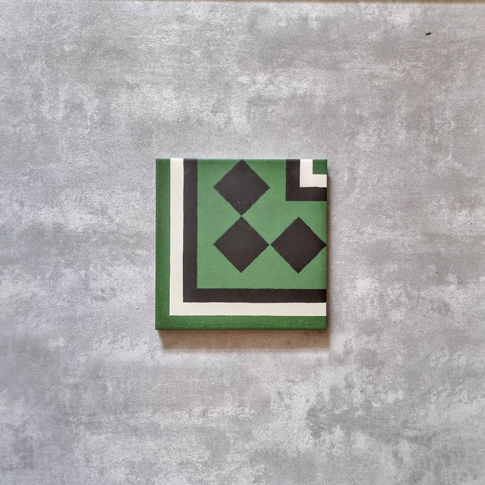 FULL TILE SAMPLE Greenbrook Manor CORNER 20cm x 20cm