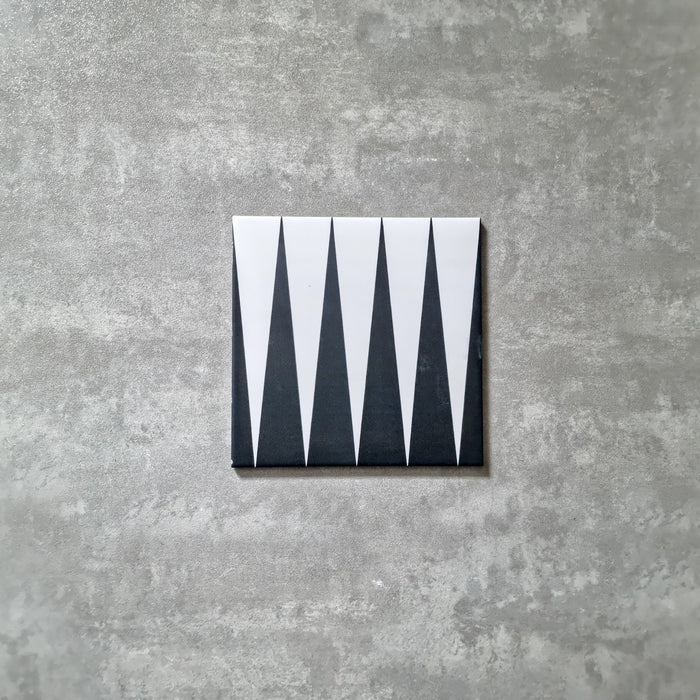 Backgammon Black & White 20cm x 20cm