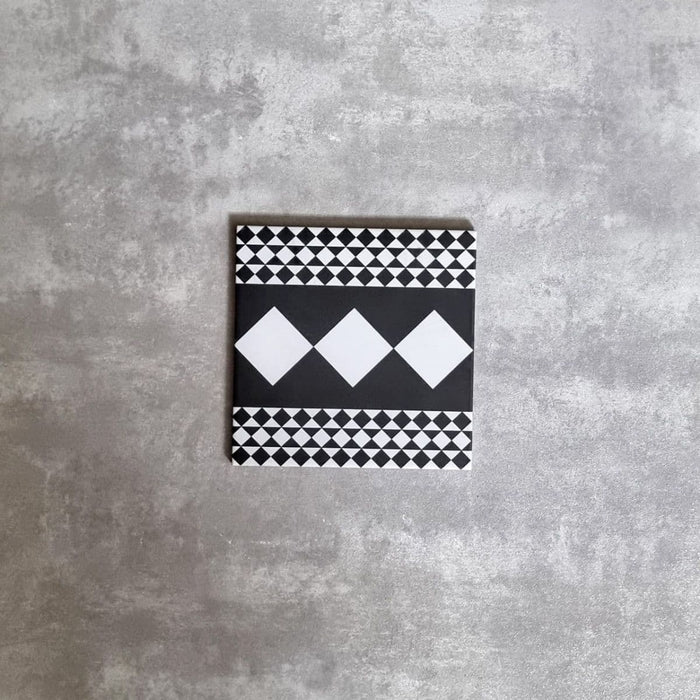 FULL TILE SAMPLE Mulberry SIDE 20cm x 20cm